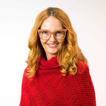 Lisa grad.png